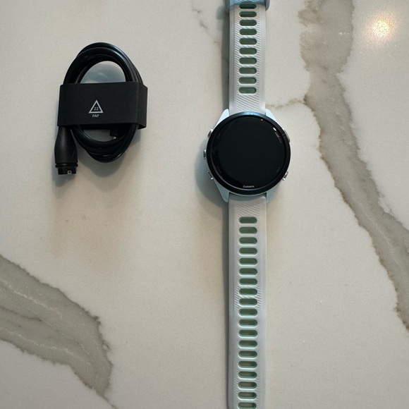 Garmin Smartwatch with White and Green Band still under warranty - Picture 1 of 5